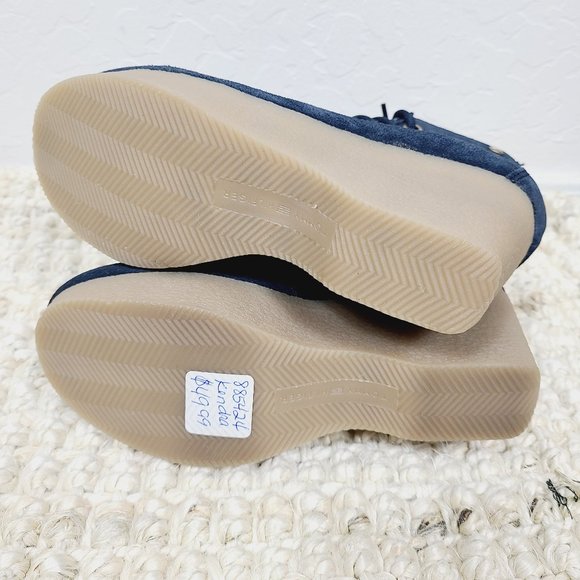 NEW Tommy Hilfiger Sherpa-lined Suede LaceUp Wedge - Picture 8 of 9